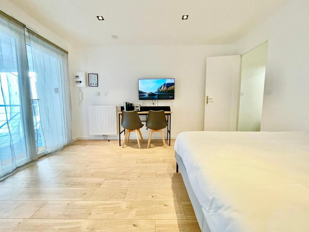 Residence Duguay - Centre Ville - Porte B - Appartements Tout Confort - Neuf - Nouveau Lorient Exterior photo