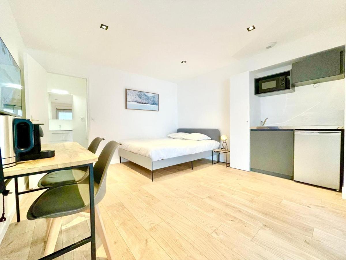 Residence Duguay - Centre Ville - Porte B - Appartements Tout Confort - Neuf - Nouveau Lorient Exterior photo