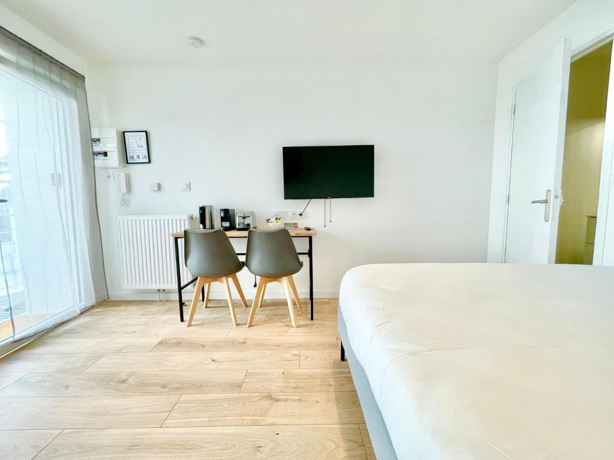 Residence Duguay - Centre Ville - Porte B - Appartements Tout Confort - Neuf - Nouveau Lorient Exterior photo