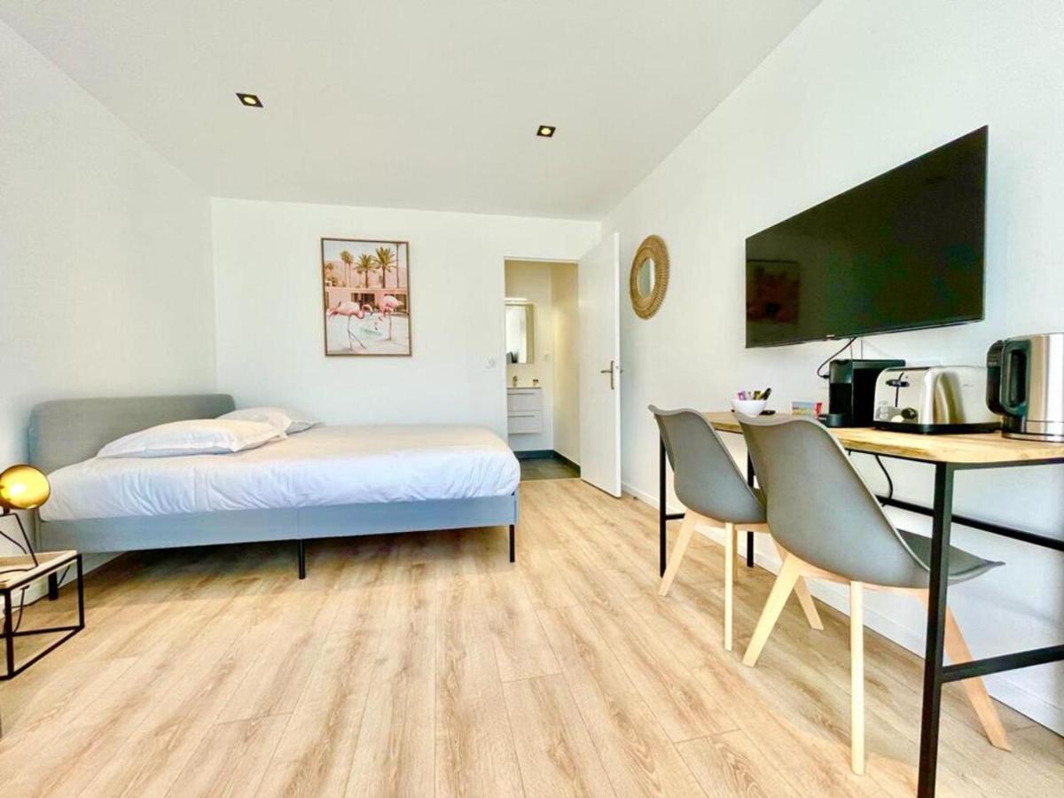 Residence Duguay - Centre Ville - Porte B - Appartements Tout Confort - Neuf - Nouveau Lorient Exterior photo